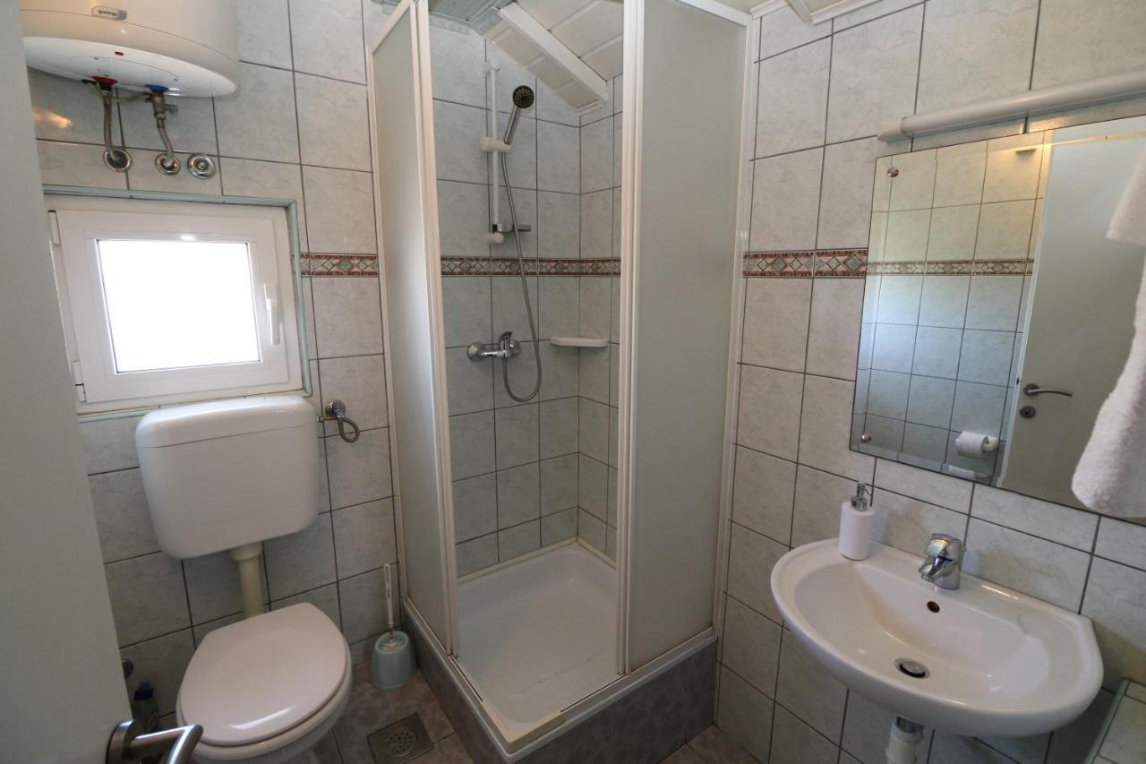 Studio Apartmani Rajlic Nin Buitenkant foto