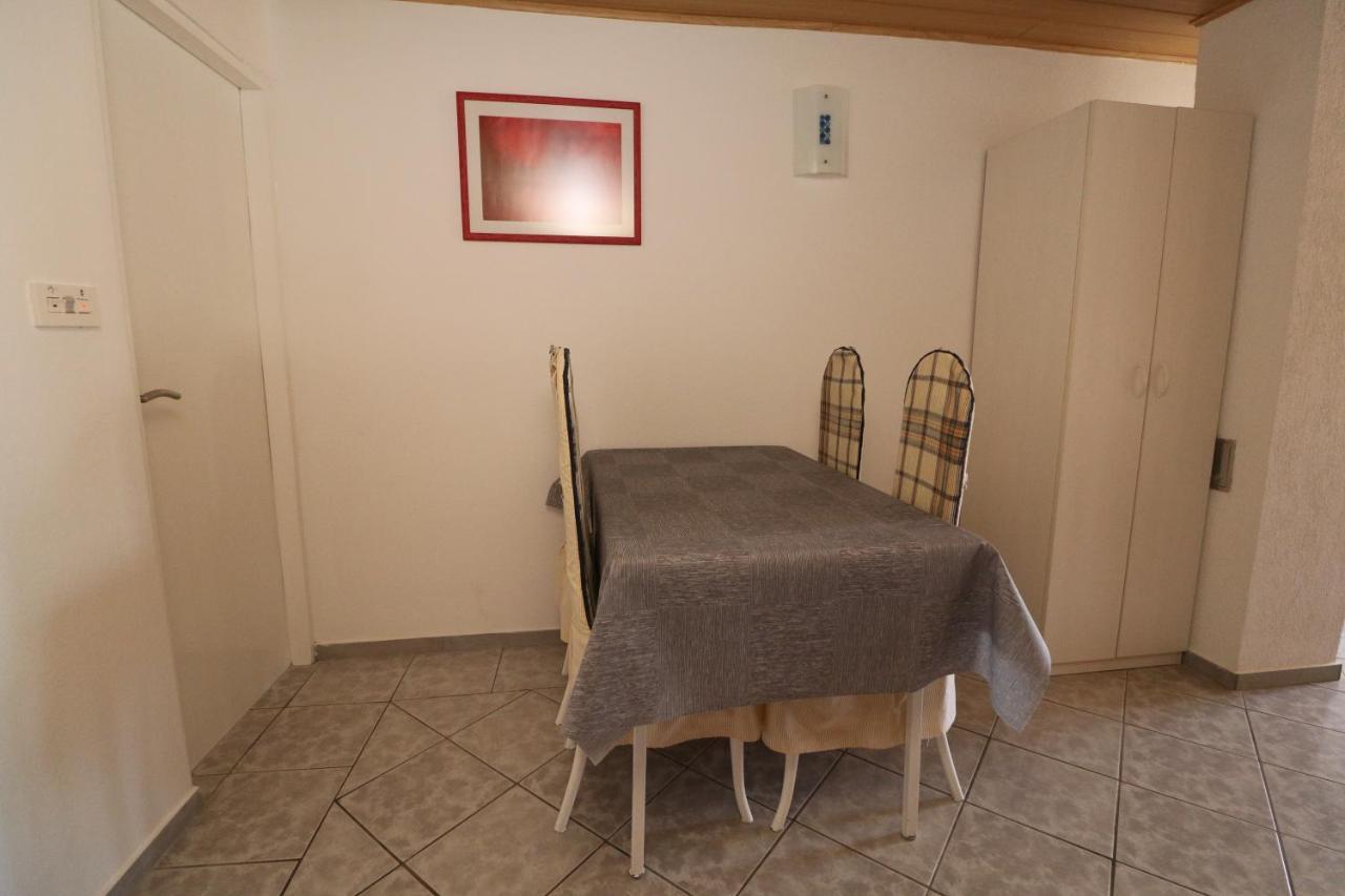 Studio Apartmani Rajlic Nin Buitenkant foto